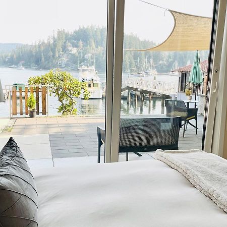 Oceanfront Zen Villa North Vancouver Exterior photo